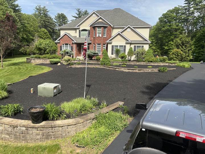 Finished mulch around residential landscaping near Wilton NY